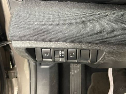 Used 2024 Subaru Outback Premium AWD/4WD image 10