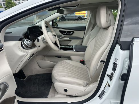 Used 2022 Mercedes-Benz EQS 450+ Sedan image 18