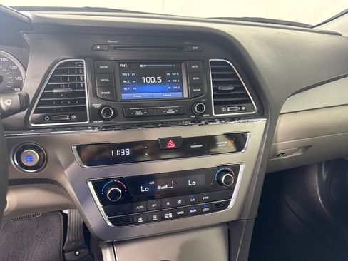Used 2016 Hyundai Sonata SE image 16