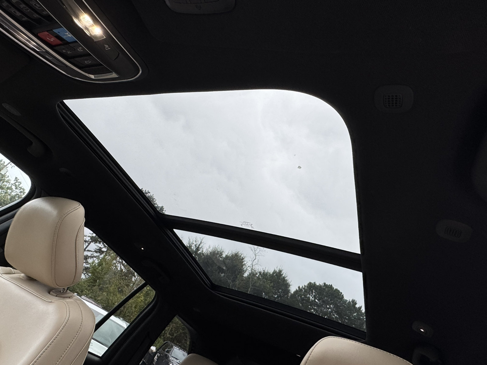 Used 2024 Jeep Grand Cherokee Limited 4xe AWD/4WD image 10