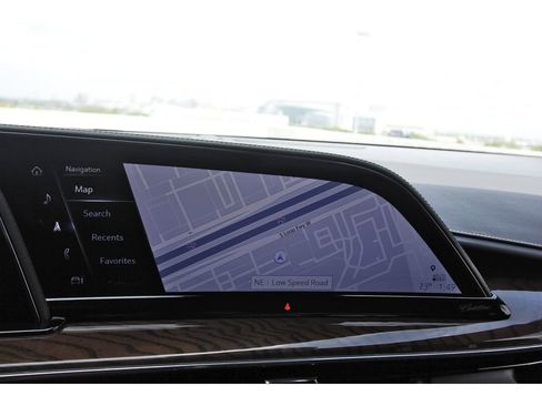 Certified 2024 Cadillac Escalade Sport Platinum w/ LPO, ONYX Package image 24