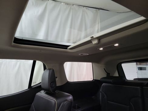 Used 2017 GMC Acadia Denali w/ Technology Package image 12