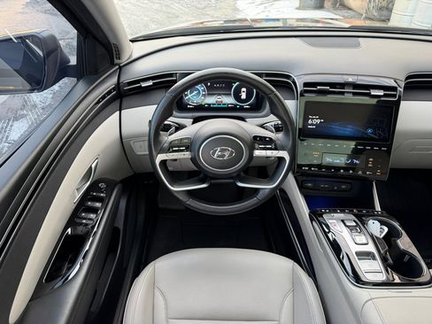 Used 2023 Hyundai Tucson Limited image 3