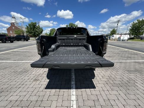 New 2025 GMC Hummer EV 2X image 26