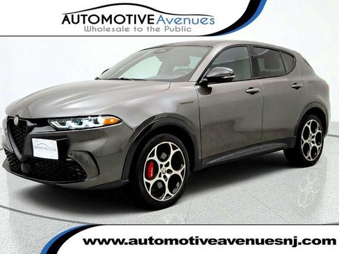 Used 2024 Alfa Romeo Tonale Veloce AWD/4WD image 1