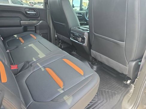 Used 2022 GMC Sierra 3500 AT4 image 11