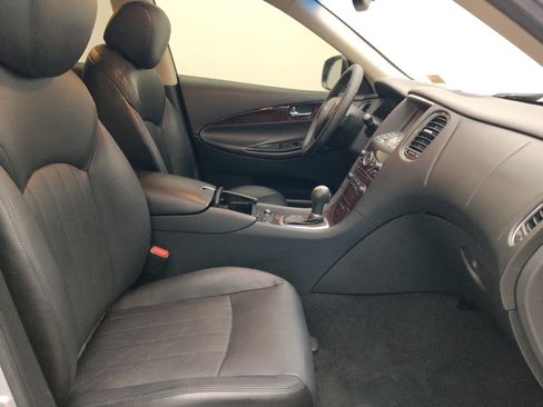 Used 2017 INFINITI QX50 2WD w/ Premium Plus Package image 21