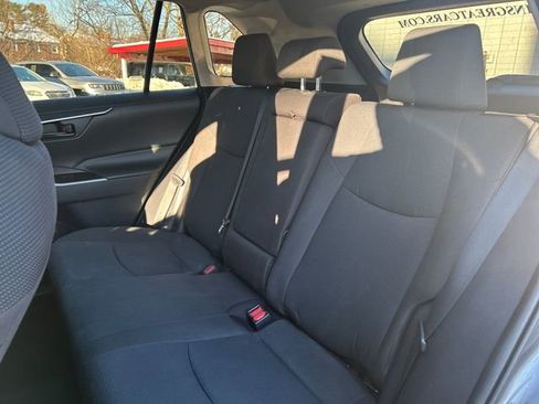 Used 2021 Toyota RAV4 LE image 24
