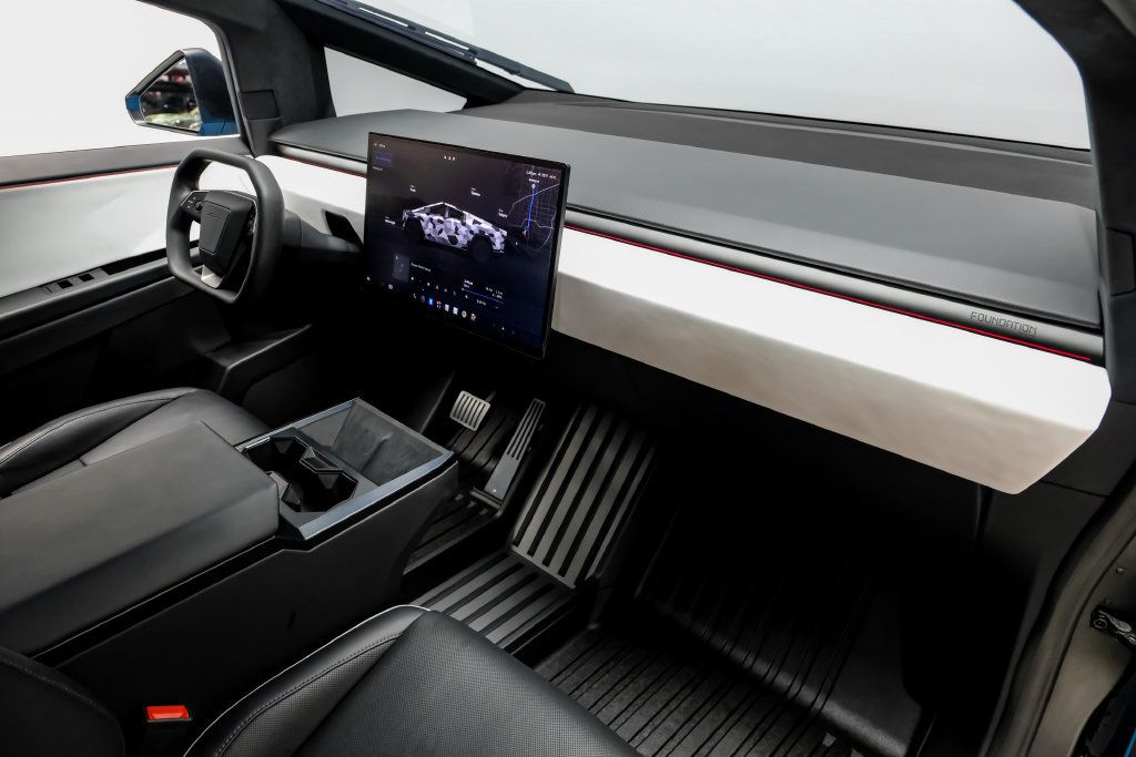 Used 2024 Tesla Cybertruck AWD Crew Cab image 14
