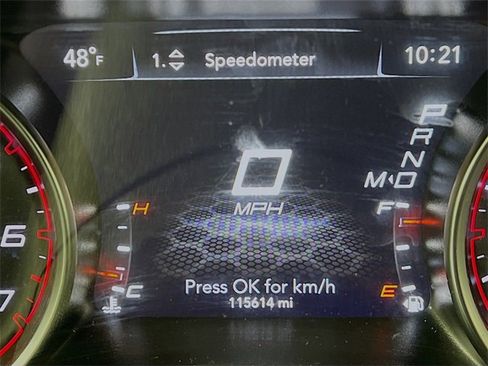 Used 2019 Dodge Charger SXT w/ Driver Confidence Group image 9