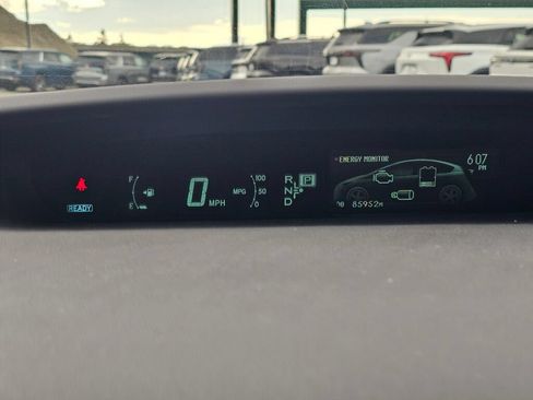 Used 2013 Toyota Prius Two FWD image 12