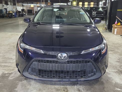 Used 2021 Toyota Corolla LE image 4