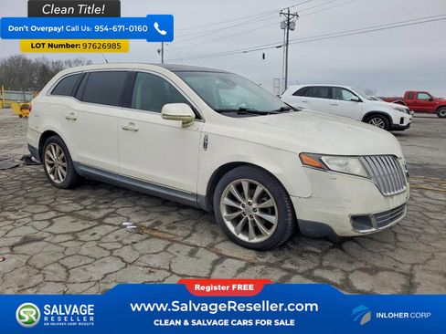Used 2012 Lincoln MKT AWD image 5