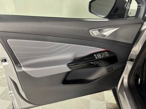 Used 2023 Volkswagen ID.4 S RWD image 15