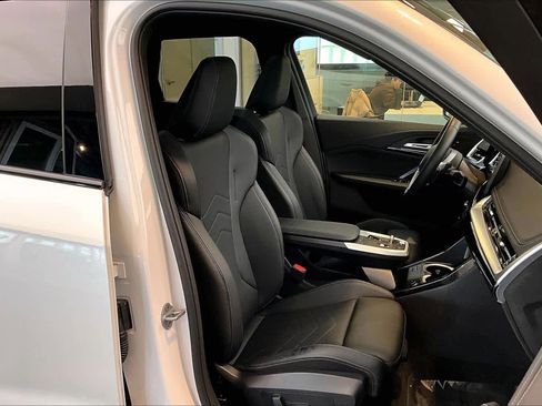 Used 2025 BMW X1 xDrive28i image 16
