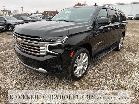 Certified 2024 Chevrolet Suburban High Country image 1