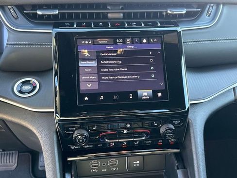 New 2025 Jeep Grand Cherokee L Altitude image 19