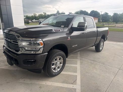 Used 2024 RAM 2500 Laramie w/ Safety Group AWD/4WD image 2