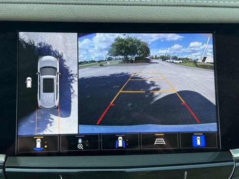 Used 2023 Cadillac XT6 Premium Luxury w/ Technology Package FWD image 26