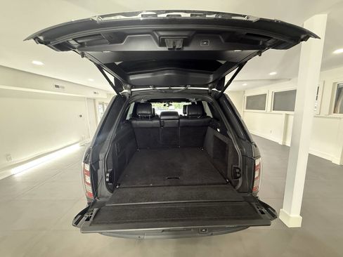 Used 2014 Land Rover Range Rover Supercharged image 25