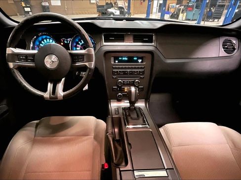 Used 2013 Ford Mustang Coupe image 13