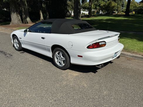 Used 1997 Chevrolet Camaro Z28 w/ Preferred Equipment Group 2 RWD image 5
