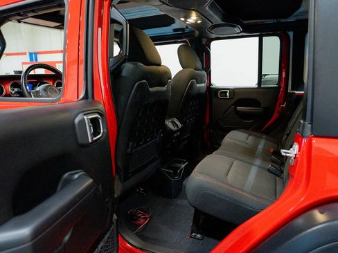 Used 2019 Jeep Wrangler Unlimited Rubicon image 29