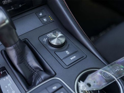 Used 2018 Lexus RC 350 image 21