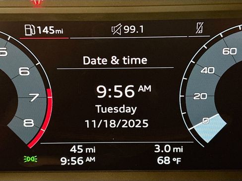 Used 2025 Audi Q3 2.0T Premium Plus image 11