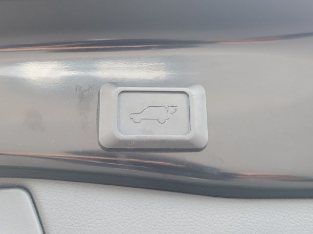 Used 2025 Toyota RAV4 XLE w/ Convenience Package AWD/4WD image 25