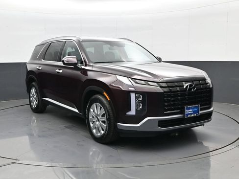Certified 2023 Hyundai Palisade SEL w/ Cargo Package AWD/4WD image 3