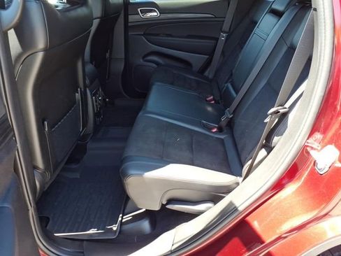 Used 2022 Jeep Grand Cherokee Laredo X RWD image 19