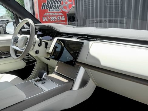 New 2026 Land Rover Range Rover SE AWD/4WD image 22
