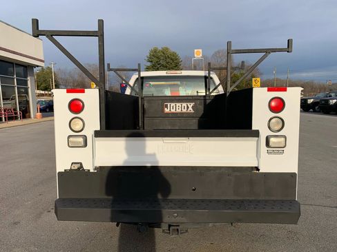 Used 2010 Ford F250 XL image 6