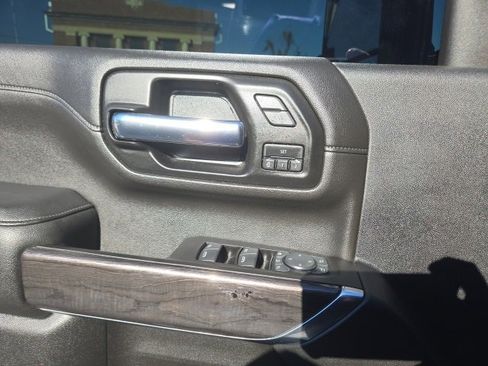 Used 2020 Chevrolet Silverado 2500 LTZ w/ LTZ Plus Package image 10