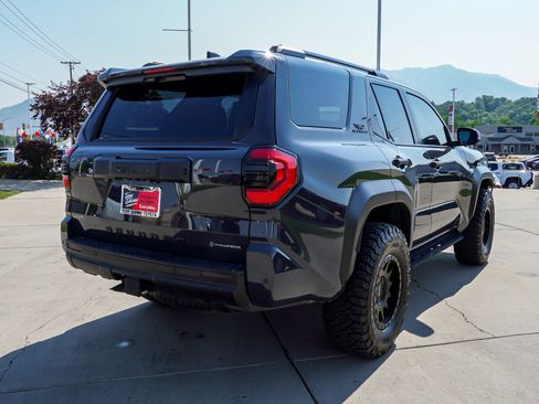 Certified 2026 Toyota 4Runner TRD Off-Road Premium AWD/4WD image 8