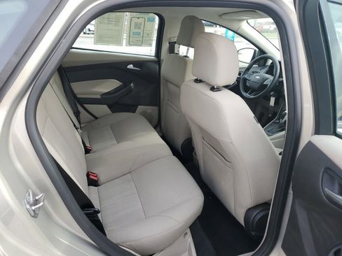 Used 2016 Ford Focus SE image 30