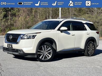 Certified 2022 Nissan Pathfinder Platinum w/ Cargo Package