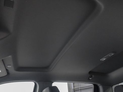 Used 2024 Chevrolet Silverado 2500 Custom w/ Custom Value Package image 29