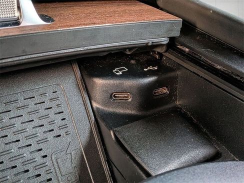 Used 2021 Mercedes-Benz Maybach GLS 600 Maybach GLS 600 image 25