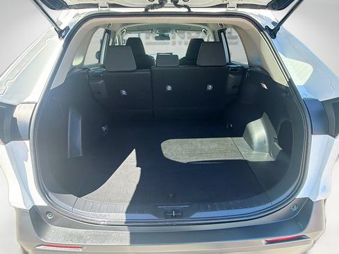 Used 2024 Toyota RAV4 XLE FWD image 24