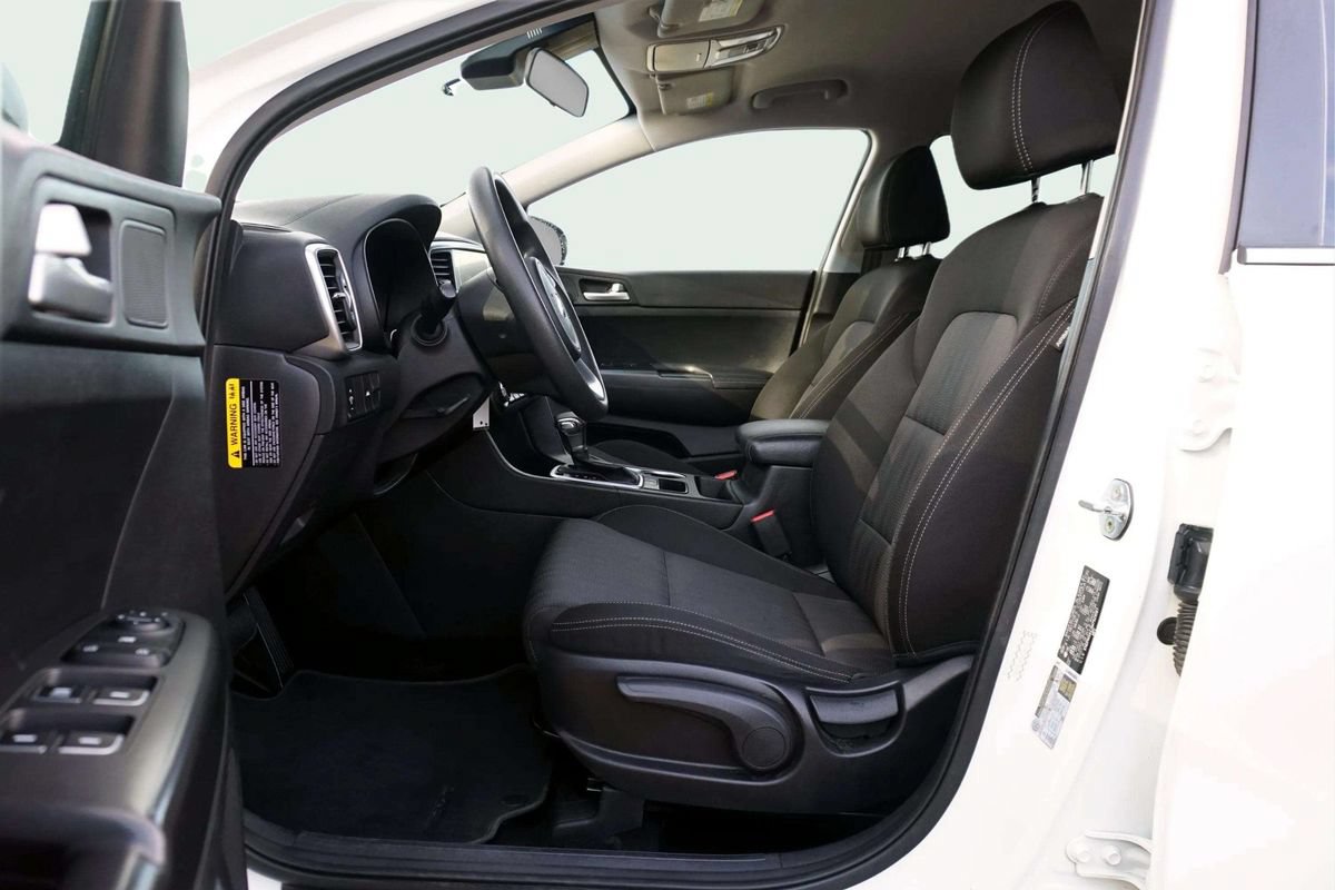 Used 2021 Kia Sportage LX FWD image 15