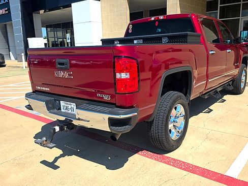 Used 2019 GMC Sierra 2500 SLT w/ Driver Alert Package RWD image 4