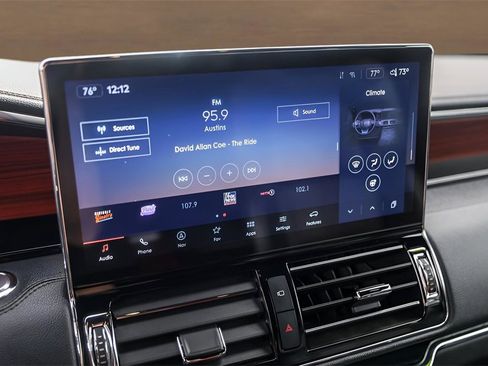 Used 2024 Lincoln Navigator Reserve image 15