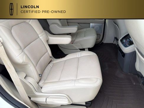 Certified 2021 Lincoln Navigator Reserve w/ Luxury Package AWD/4WD image 15