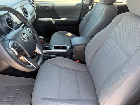 Used 2023 Toyota Tacoma SR5 RWD image 11