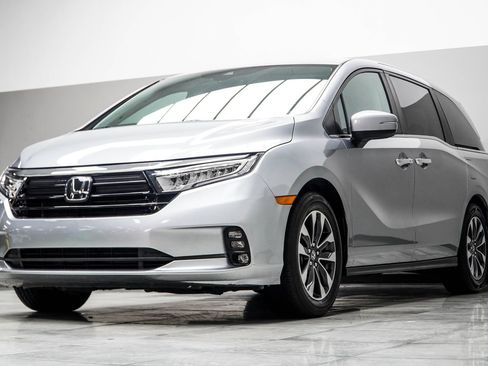 Used 2024 Honda Odyssey EX-L image 8