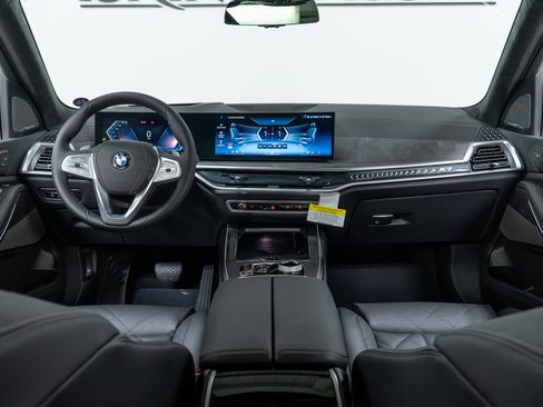 New 2026 BMW X7 xDrive40i w/ Executive Package image 15