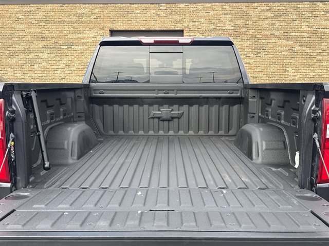 Certified 2022 Chevrolet Silverado 1500 RST w/ Convenience Package II AWD/4WD image 30