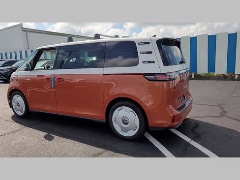 New 2025 Volkswagen ID. Buzz 1st Edition image 16